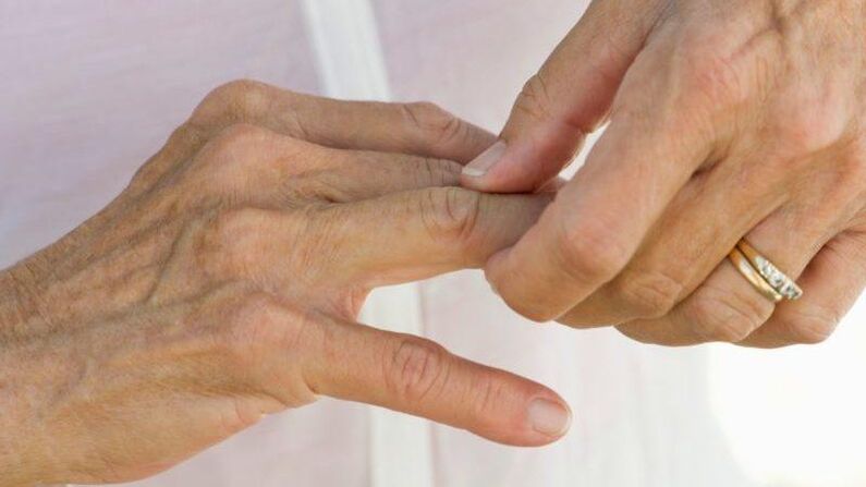 In welke ziekten doen de gewrichten van de vingers pijn